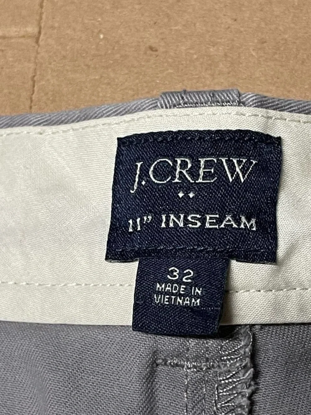J.Crew Mens 11 Inch Inseam Chino Shorts Size 32 Light Gray Cotton Casual Summer